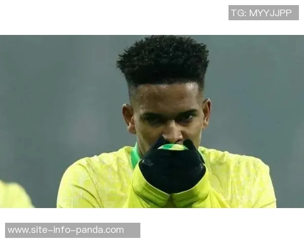 吉马良斯赛前提醒埃斯特旺对方后卫可能失误助攻成功喜悦分享 吉马良斯赛前提醒埃斯特旺对方后卫可能失误助攻成功喜悦分享