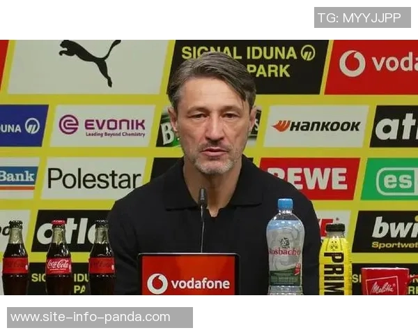 阿德耶米替换时摔水瓶引发争议科瓦奇回应称没有必要