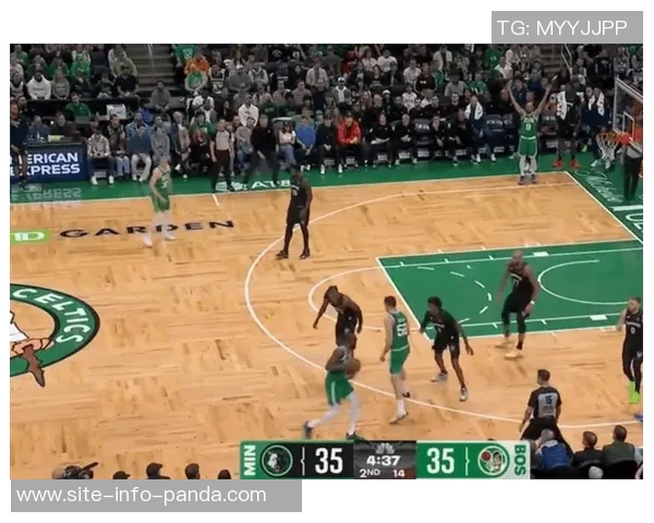 怀特场均15投得14分命中率仅33和26这就是你们追捧的顶级3D表现吗